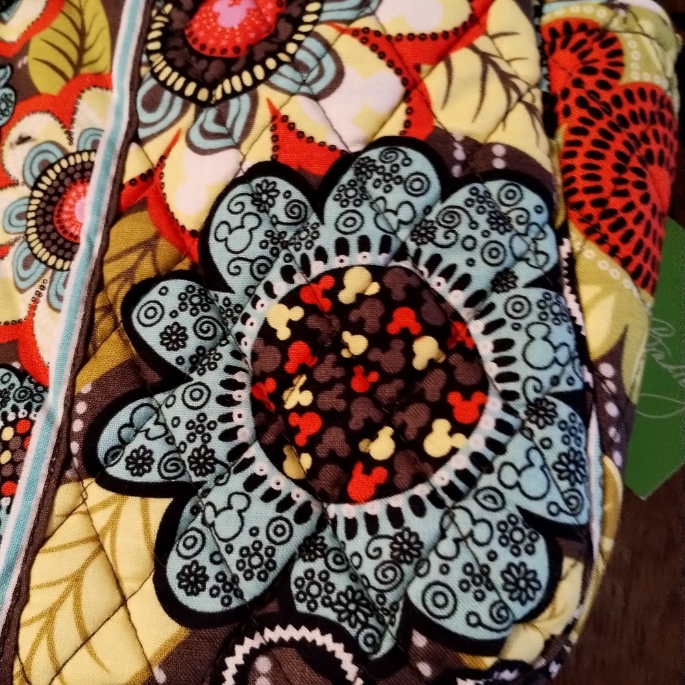 Disney Vera Bradley Backpack Flower Shower - Picture 4 of 6